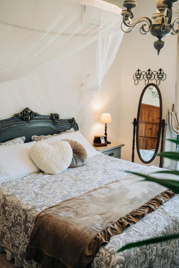 Juniper Bay Bed and Breakfast Portoscuso Buitenkant foto