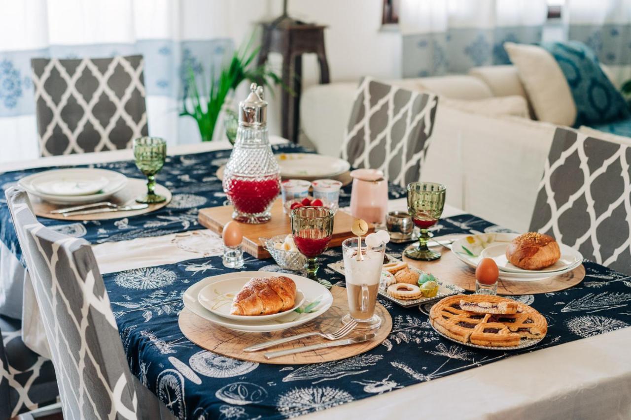 Juniper Bay Bed and Breakfast Portoscuso Buitenkant foto