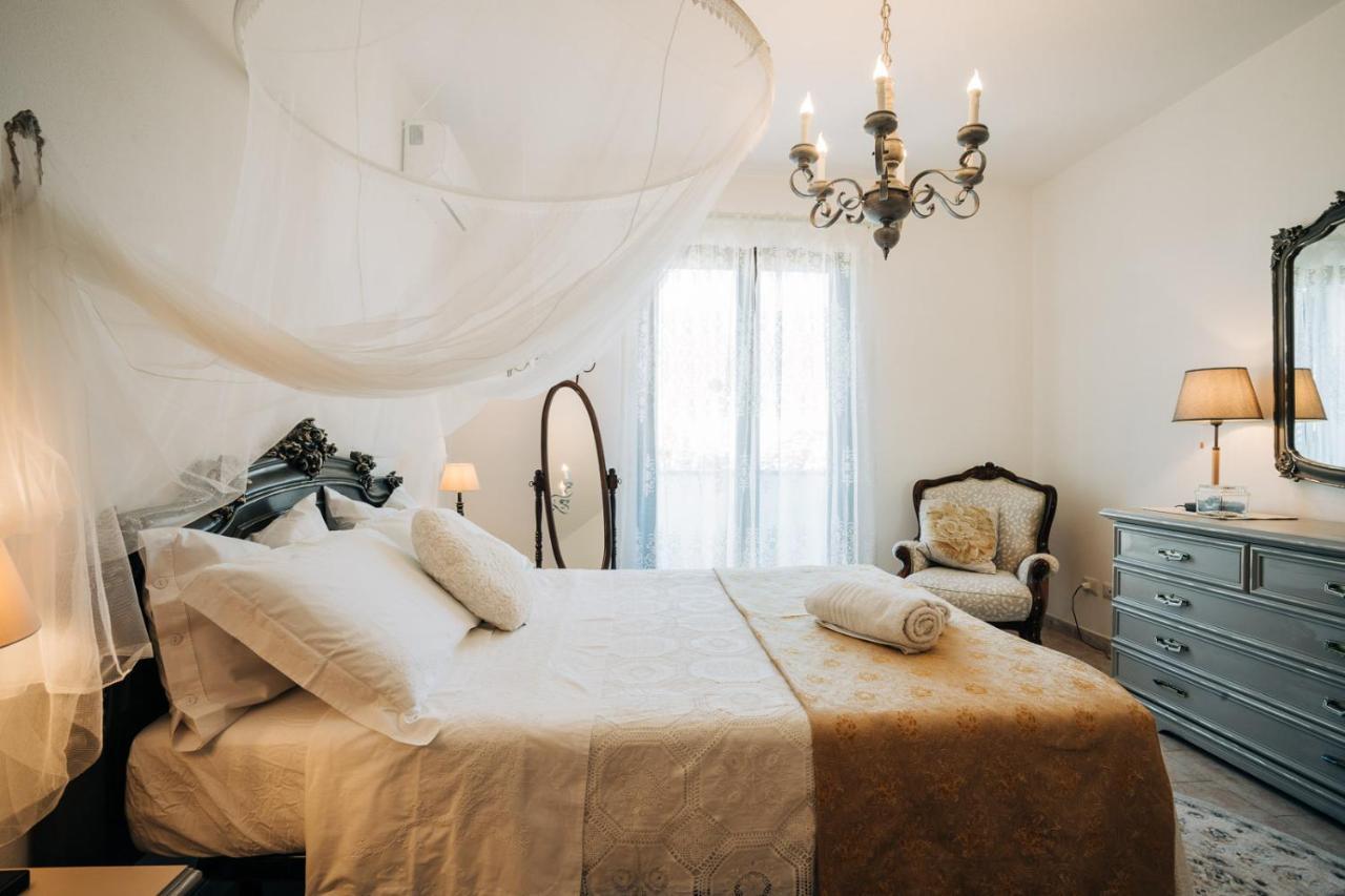 Juniper Bay Bed and Breakfast Portoscuso Buitenkant foto