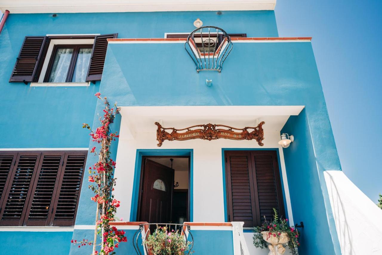 Juniper Bay Bed and Breakfast Portoscuso Buitenkant foto